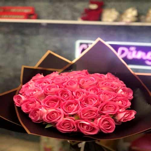 41 li Islak Pembe Gül Buketi