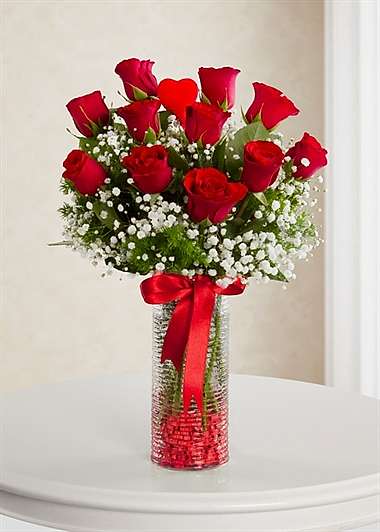 BUGÜNE ÖZEL 11 GÜLLE  AŞKINI ANLAT